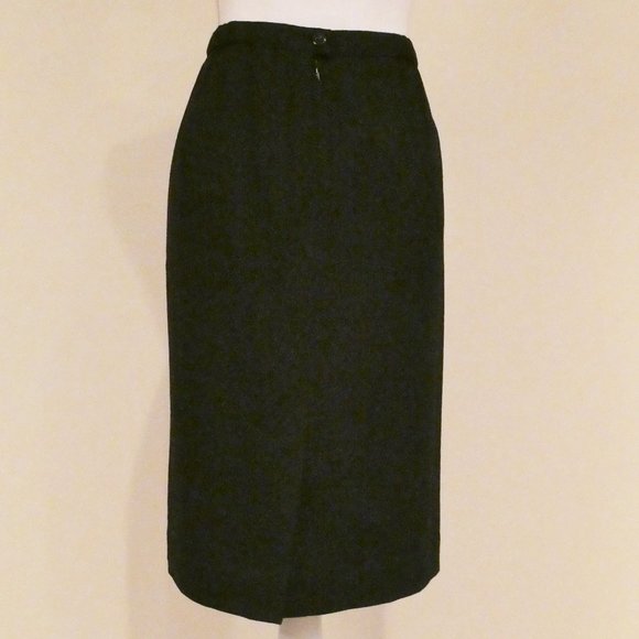Classic Style Skirt EUC - Picture 2 of 8